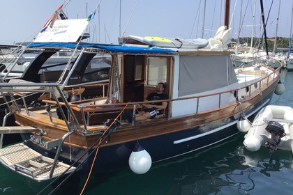 Verhuur Zeilboot Custom Motorsailer Rovinj