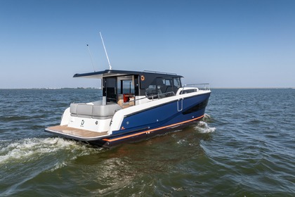 Charter Houseboat Delphia 10 Makkum