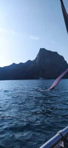 Santorini Without license LUXURY BLACK BOAT alt tag text