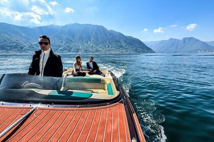 Charter Motorboat Garage custodia park Mostes 24,5 Varenna