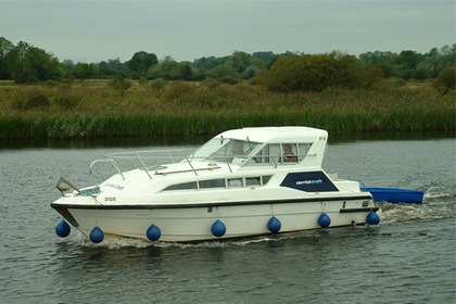 Rental Houseboats Classic Carlow Class Banagher