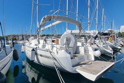 Hire Sailboat Bavaria Yachtbau Bavaria Cruiser 36 Izola