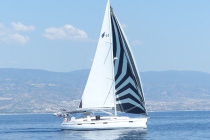 Charter Sailboat BAVARIA 41 Toulon