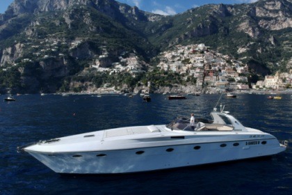 Hire Motorboat RIZZARDI 50 Top Line Sorrento