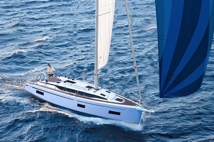 Hire Sailboat  Bavaria C38 Göcek