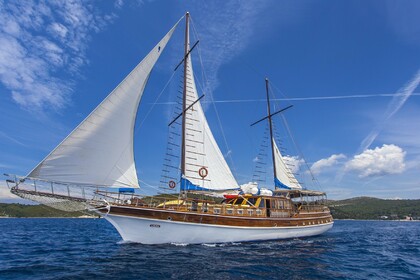 Charter Sailing yacht Custom Gulet Gulet Omiš