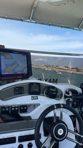 Tas-Sliema Motorboat Bluline 21 Open alt tag text