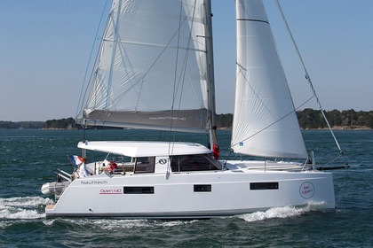 Charter Catamaran Nautitech Rochefort Nautitech 40 Open - 4 + 2 cab. Jolly Harbour