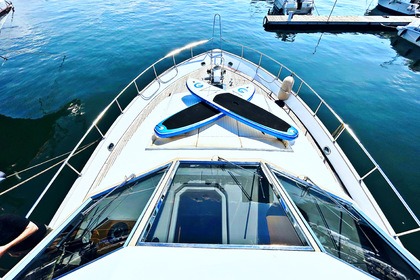 Verhuur Motorjacht canados 75 with jacuzzi and sky bar yacht yacht 24 meters Sorrento