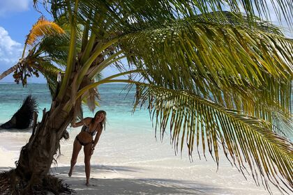 Charter Sailboat Jeanneau sun odyssey 45 San Blas Islands