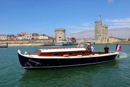 Hire Motorboat MARCEL CARRERE PINASSE La Rochelle