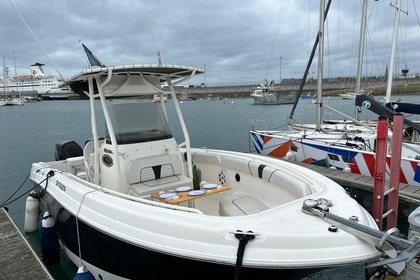 Noleggio Barca a motore Wellcraft 252 FISHERMAN Saint-Malo