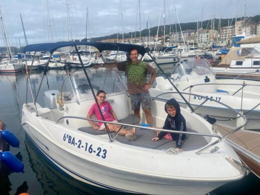 Ribeira, Galicia Motorboat Quicksilver 525 Flamingo alt tag text
