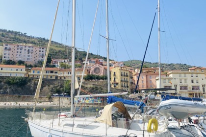 Rental Sailboat Jeanneau Sun odyssey 33.1 La Grande-Motte