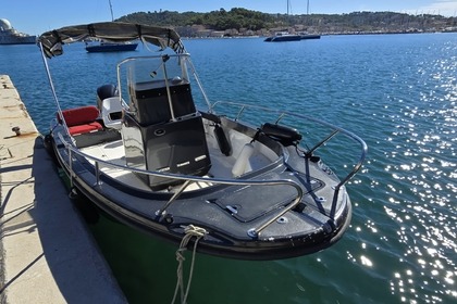 Rental Motorboat Boston Whaler Outrage 18 La Seyne-sur-Mer