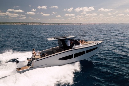 Charter Motorboat Lucky Wood Levant 385 Zadar