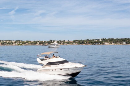 Charter Motorboat Fairline PHANTOM 40 Juan les Pins