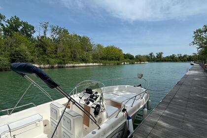 Miete Motorboot Saver 690 Open Venedig