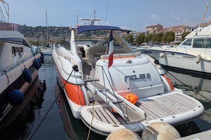 Noleggio Yacht Sunseeker 56 Predator Golfe Juan