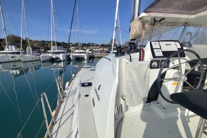 Location Catamaran Lagoon-Bénéteau Lagoon 380 - 4 cab. Empuriabrava