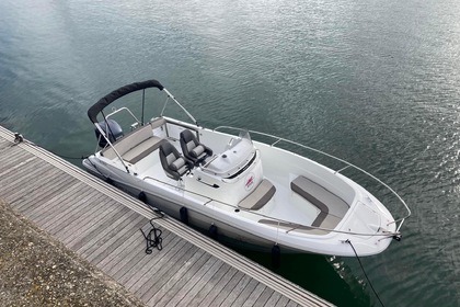 Location Bateau à moteur Jeanneau Superbe Cap Camarat 7.5 Open Sarzeau