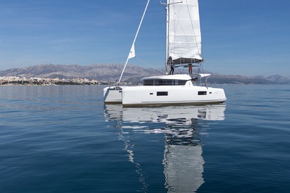 Verhuur Catamaran Lagoon Lagoon 42 Rogoznica