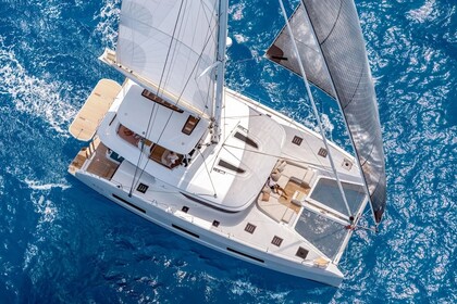 Rental Catamaran  Lagoon 55 (5 cab) Antigua and Barbuda