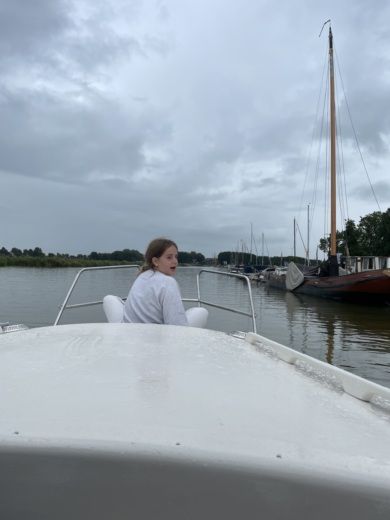 Sneek Houseboat Albin 25 Soft top alt tag text