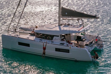 Rental Catamaran  Lagoon 40 Pomer