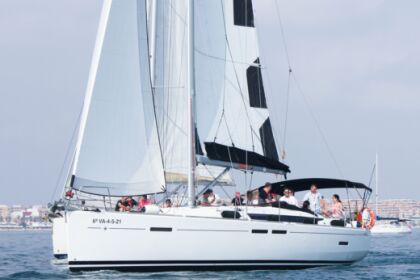 Charter Sailboat Jeanneau Sun Odyssey 439 Valencia