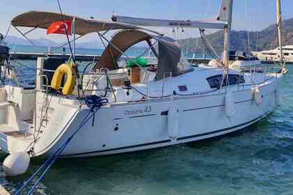 Location Voilier Beneteau Oceanis 43 2011 Marmaris