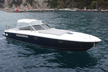 Location Bateau à moteur Itama 38 Capri