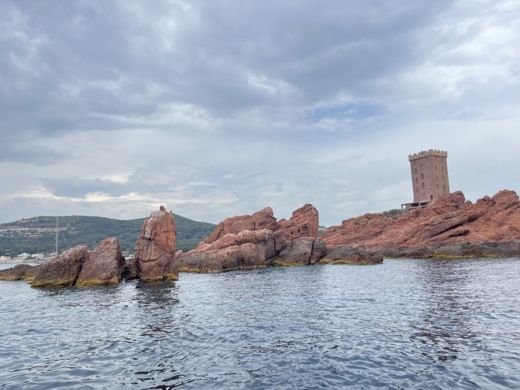 Fréjus Without license sans permis alt tag text