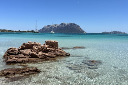 Charter Motorboat MACUMBA Laver Olbia