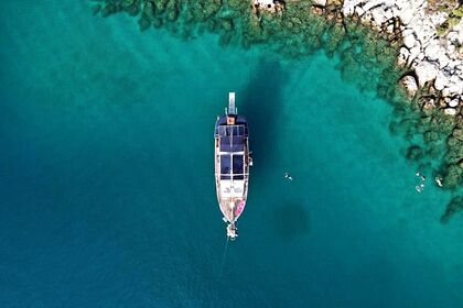 Rental Gulet Traditional Gulet with a capacity of 8 people Ketch Demre