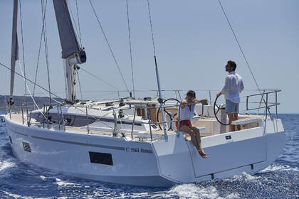 Charter Sailboat Bavaria C38 Marseille