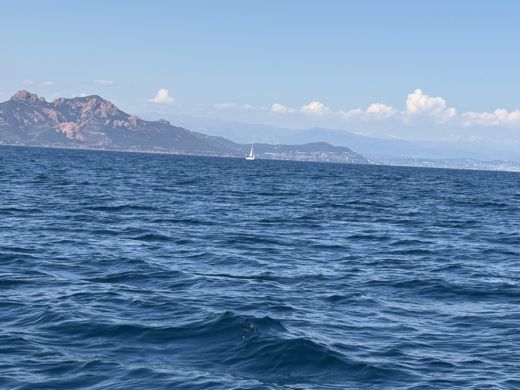 Saint-Raphaël Sailboat Chantier du port Super Belouga alt tag text