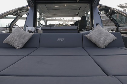 Verhuur Motorjacht Pershing 5x Saint-Tropez