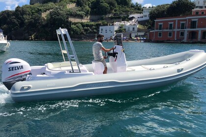 Rental RIB ITALBOATS PREDATOR 680 Naples