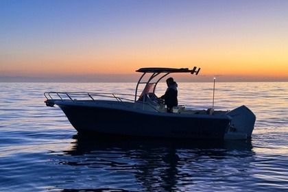 Location Bateau à moteur White Shark / Kelt 230 CC Capbreton