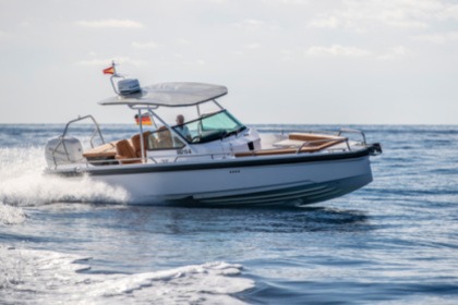 Hyra båt Motorbåt Axopar 28 Malta