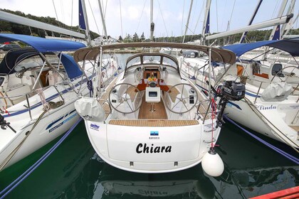 Rental Sailboat Bavaria Yachtbau Bavaria Cruiser 34 - 2 cab. Trogir