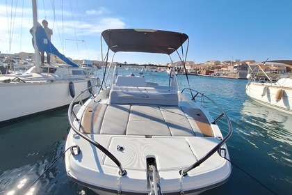 Rental Motorboat Beneteau Flyer 7 Port-de-Bouc