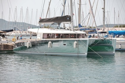 Charter Catamaran Lagoon Lagoon 400 S2 Limited Edition Sukošan