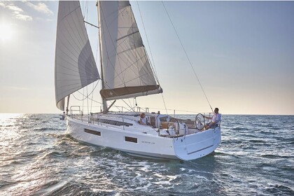 Hire Sailboat  Sun Odyssey 410 Skradin