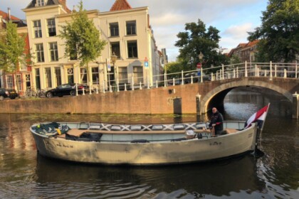 Charter Motorboat Custom Custom Leiden