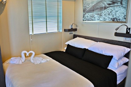 Miete Motoryacht Overblue Overblue 54 Malé