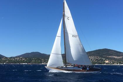 Charter Sailboat Nicolas Potter Cal 32 Marseille