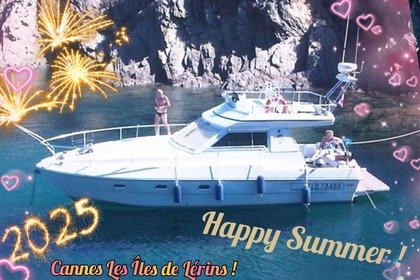 Miete Motorboot Ferretti 36'  Sunset Fly-Bridge Cannes
