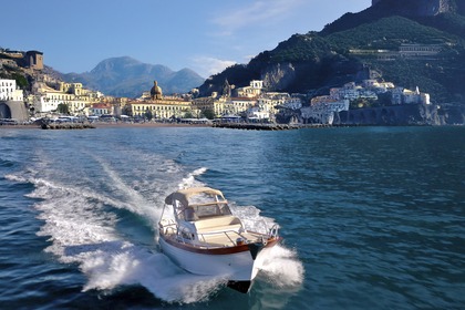 Charter Motorboat Gozzo Simbad 30 SPORT Amalfi